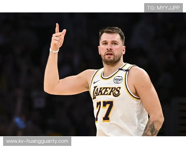 东契奇挡拆提升传球效率明显 优于季后赛对手控卫