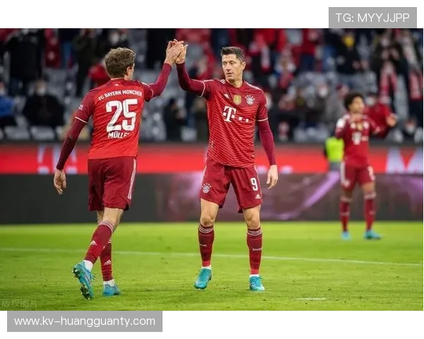 奥尔莫对拜仁防线的突破与创造表现解析