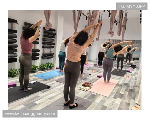 小威退役后每天五点起床练瑜伽，这自律谁顶得住啊