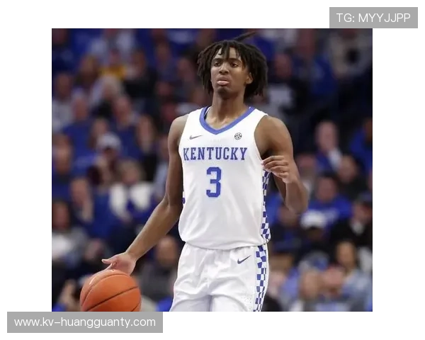 泰雷西·马克西借无球跑位提升三分效率，拉开与哈登得分差距