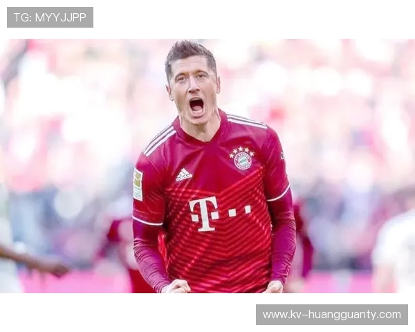 莱万转会巴萨的战术适配与状态延续性分析